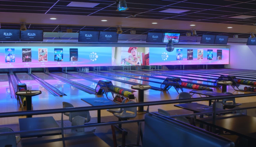Bar & Bowling